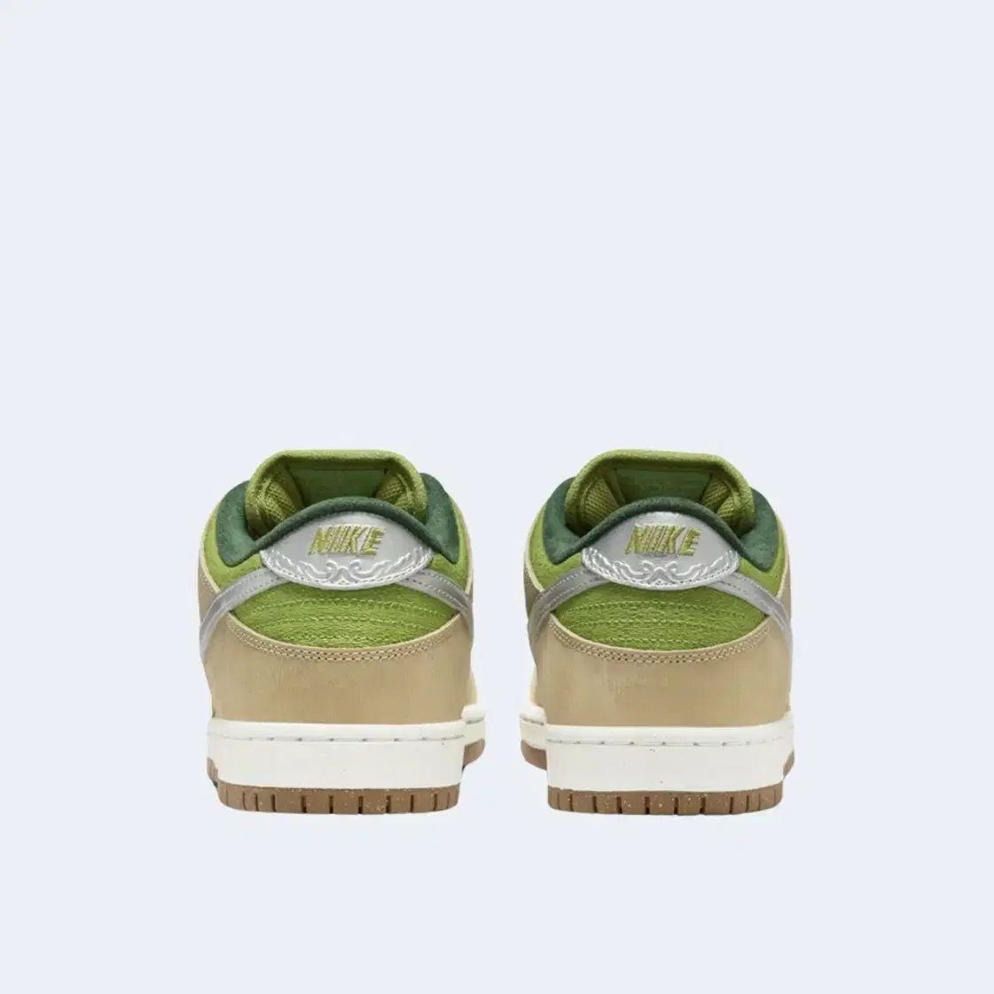 Nike SB Dunk Low Pro Sesame and Pear (27