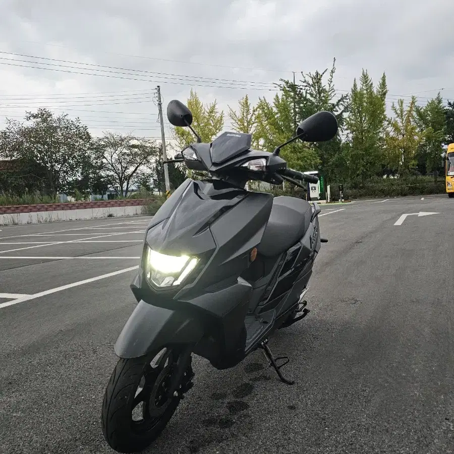 스쿠터 아베니스125cc