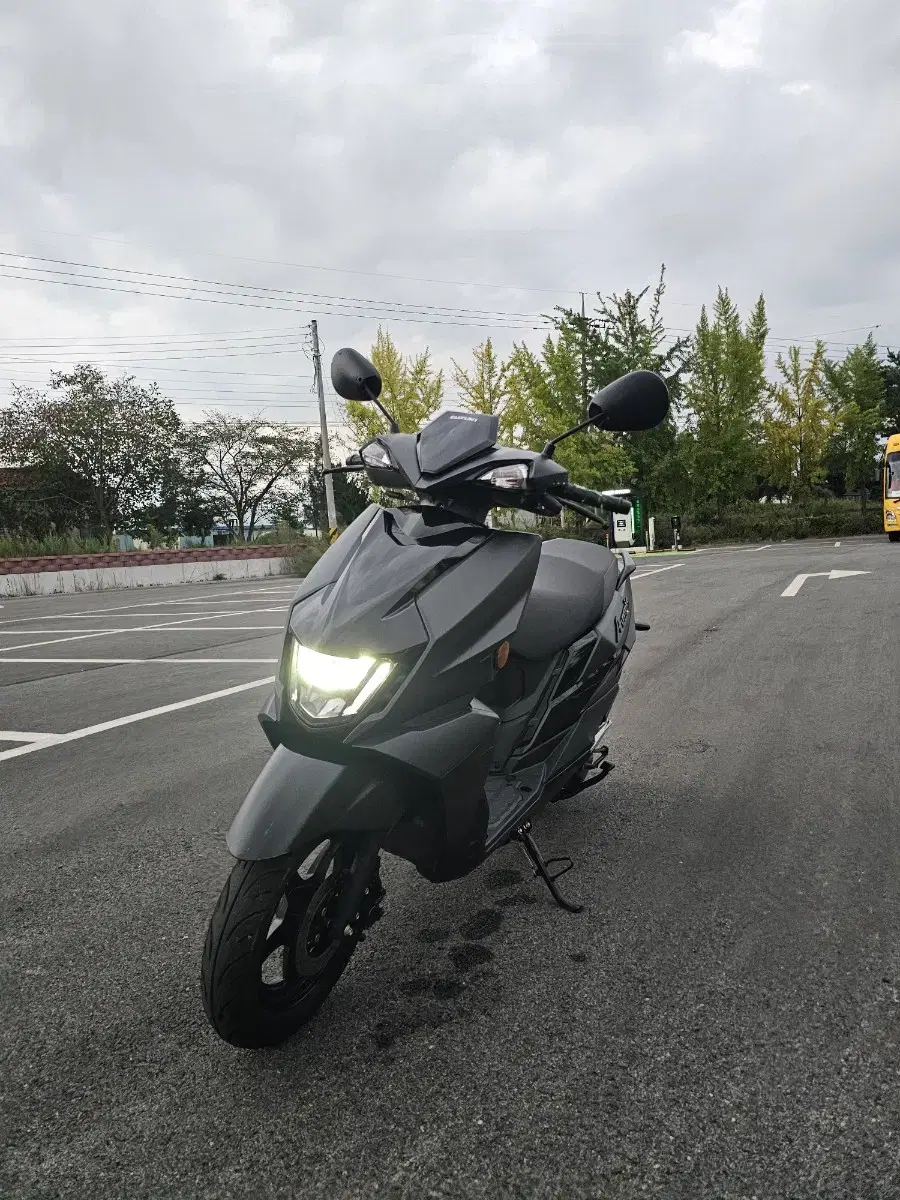 스쿠터 아베니스125cc