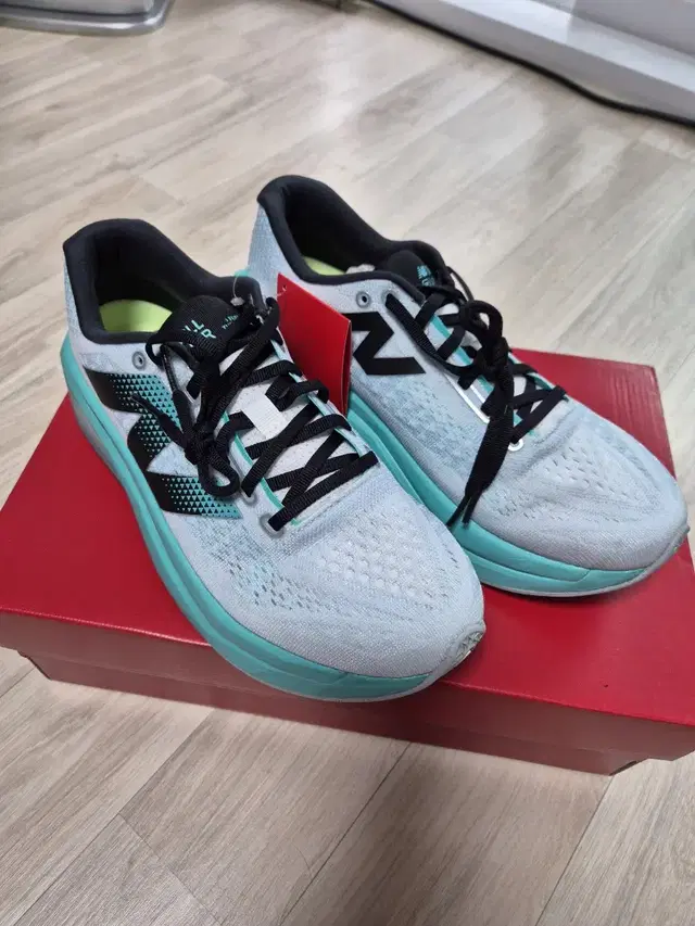 [270 D]뉴발란스 SC Trainer V3 270(2D)