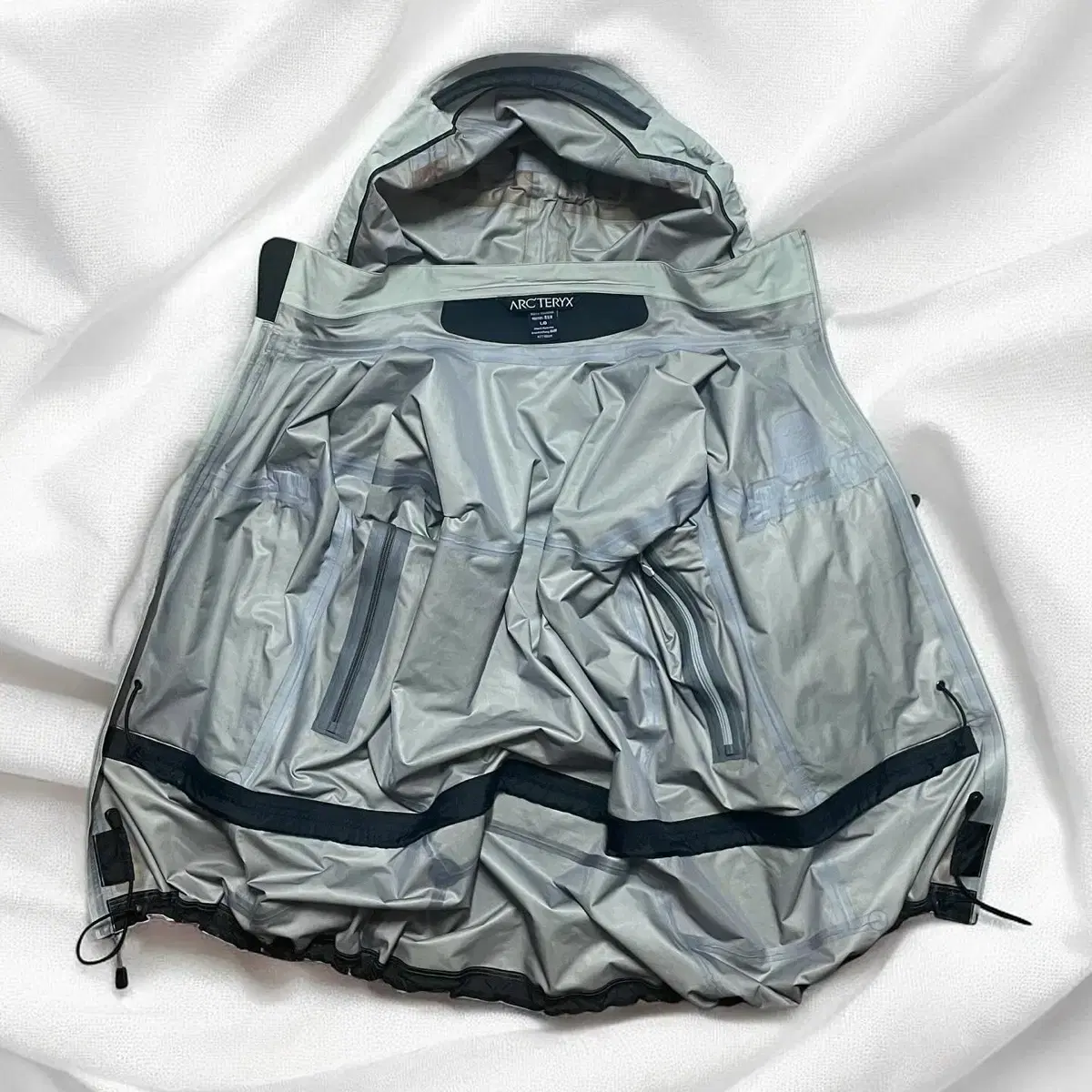 ARCTERYX THETA AR