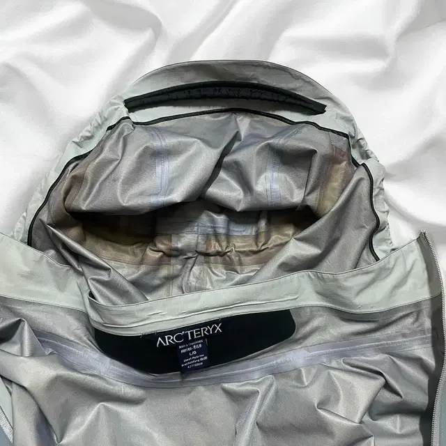 ARCTERYX THETA AR