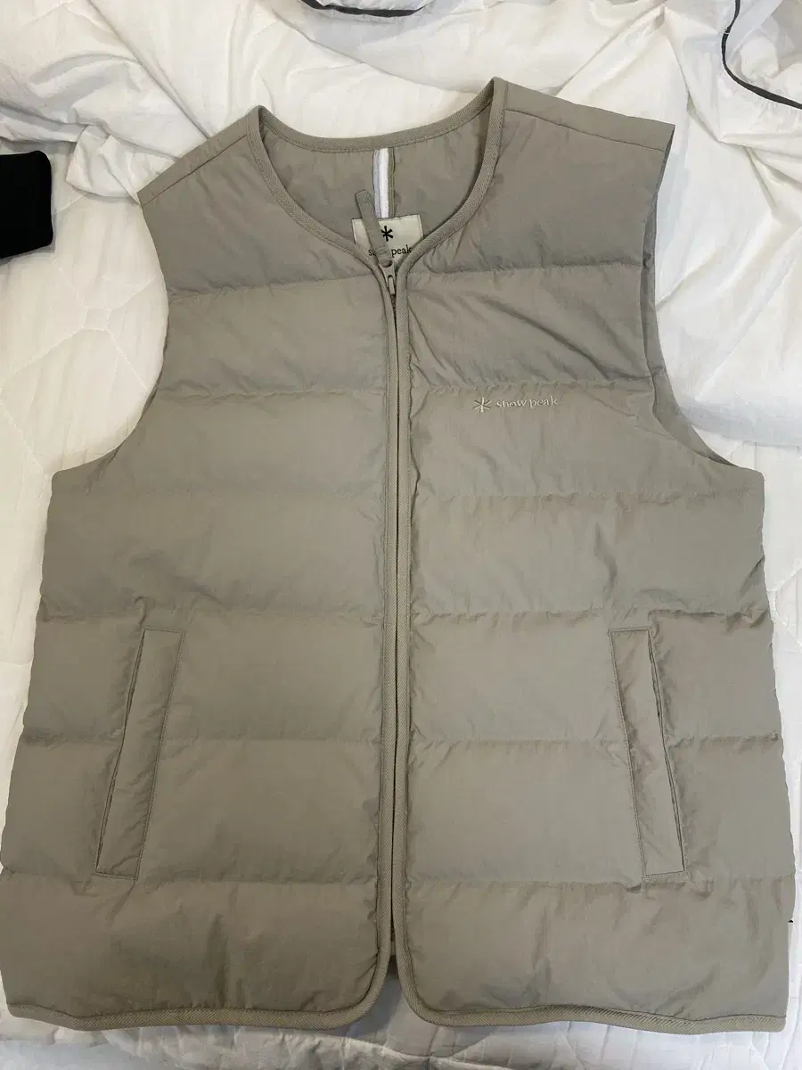 Sell Snowpeak Vest