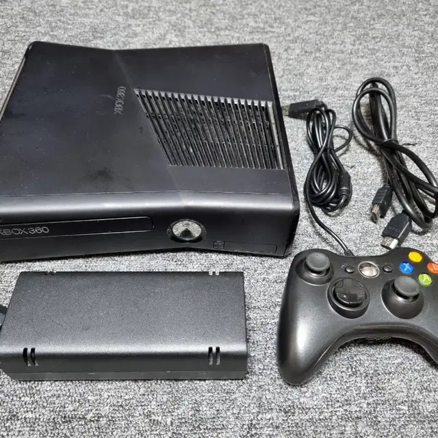 XBOX 360 slim 슬림 250기가 (게임헤일로)