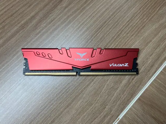 T-Force Vulcan Z 8GB DDR4 램