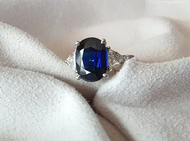 5.01ct 5캐럿 천연사파이어 3부 다이아 반지