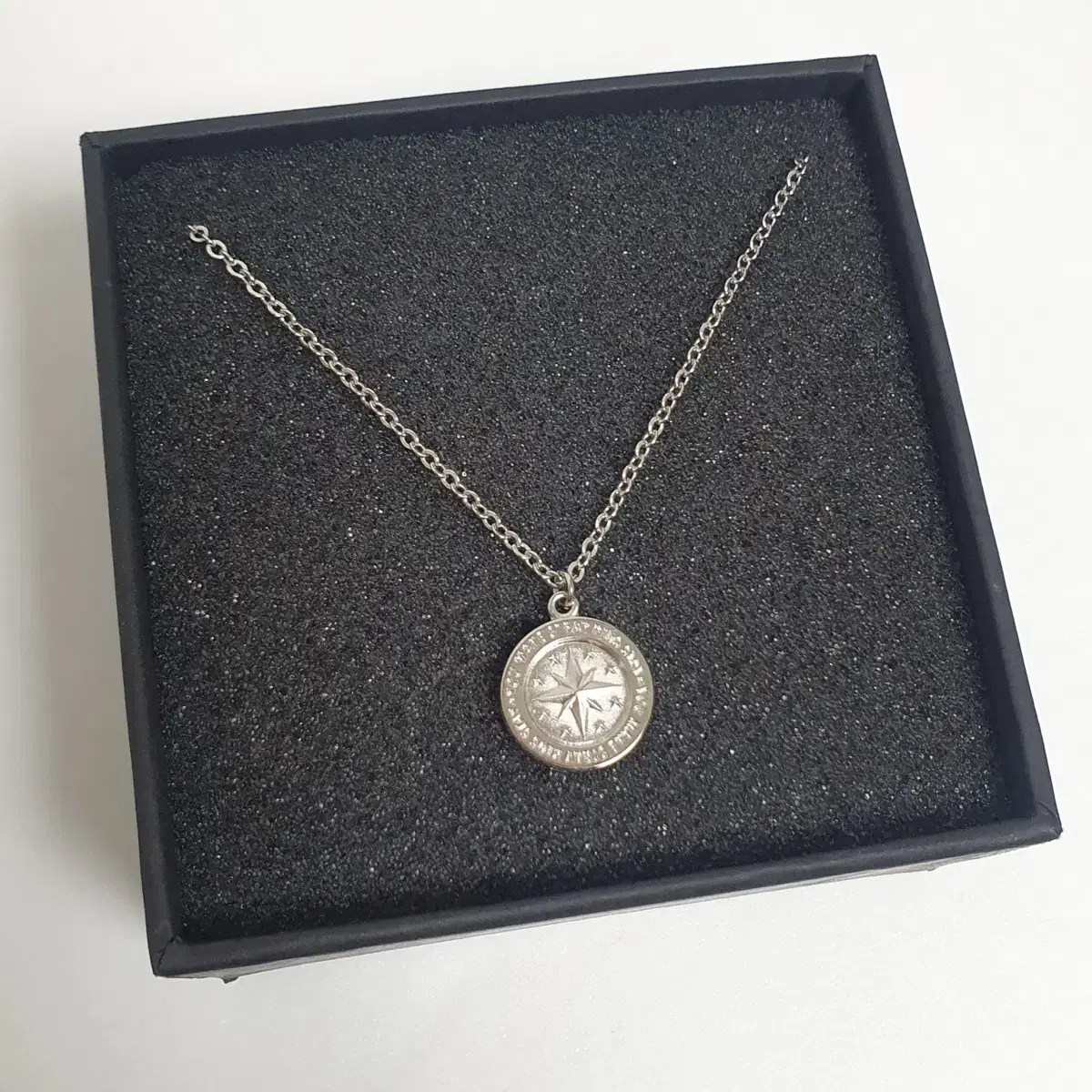 Skz felix necklace md