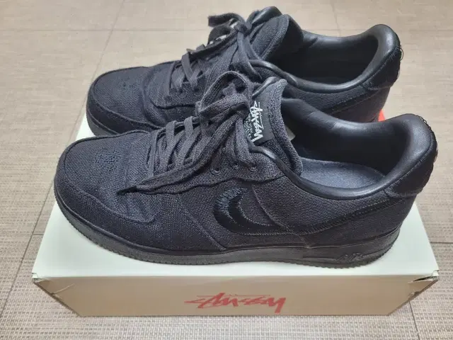 Stussy X Nike 트리플 블랙 에어포스