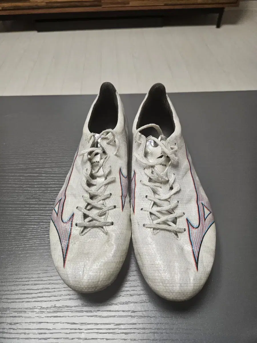 Mizuno Alpha Japan MD Football Boots