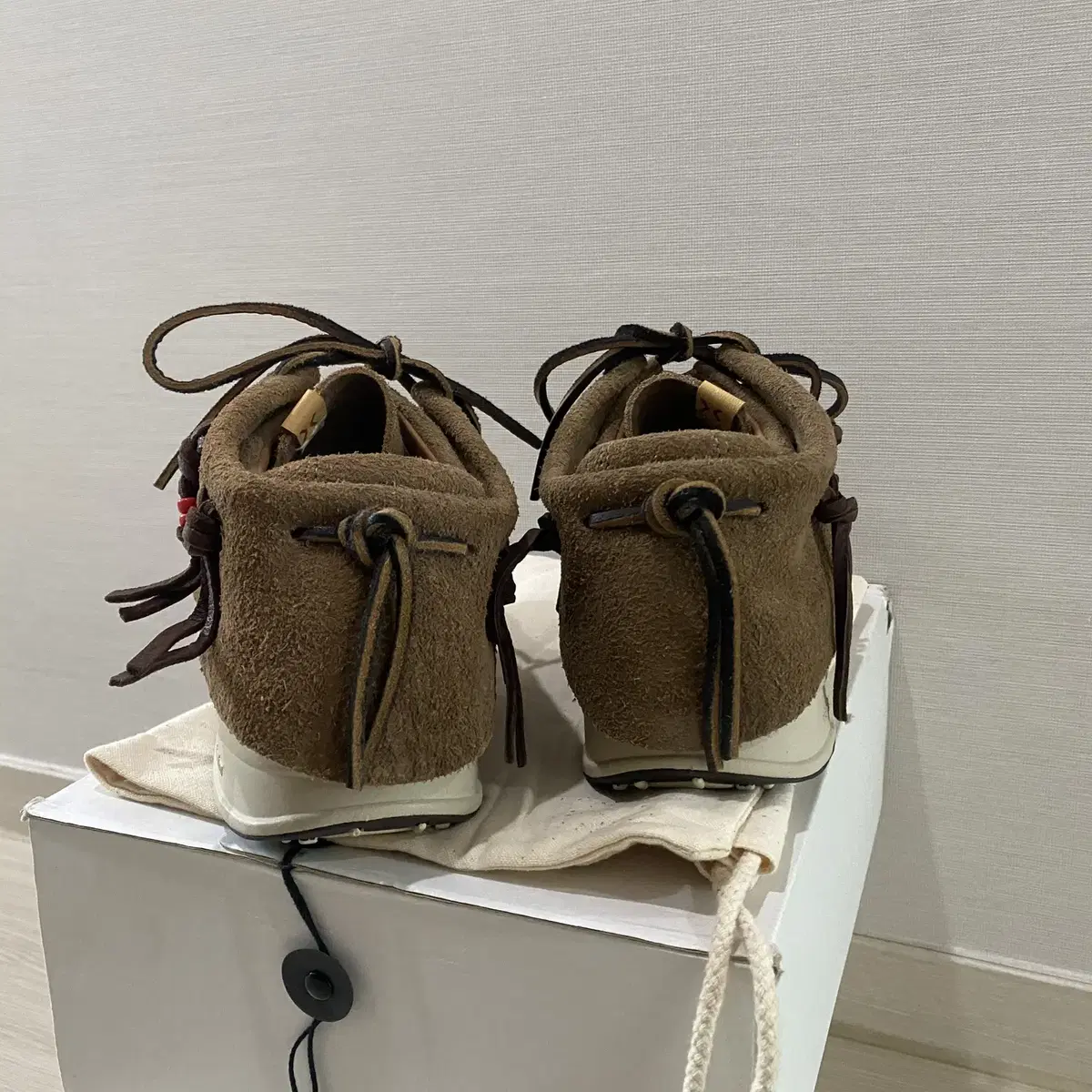 비즈빔 VISVIM FBT VEG SUEDE SAND 9.5