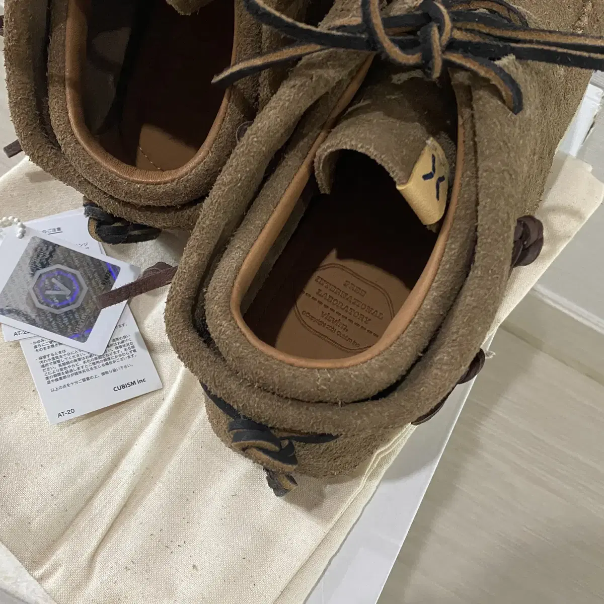 비즈빔 VISVIM FBT VEG SUEDE SAND 9.5