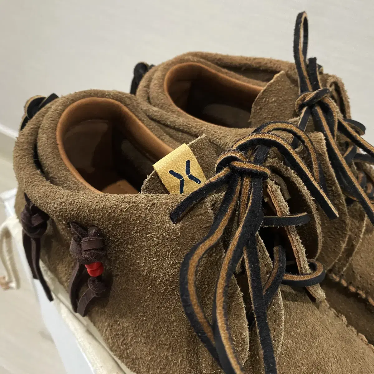 비즈빔 VISVIM FBT VEG SUEDE SAND 9.5