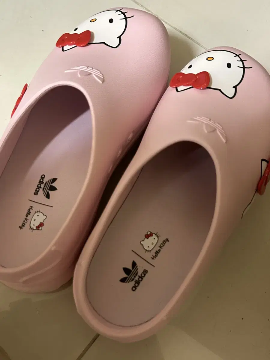 Adidas Hello Kitty AdiForm Pink 255