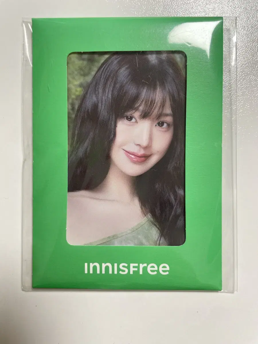 innisfree ive jang wonyoung photocard ive ahn yujin gaeullay jang wonyoung leeseo