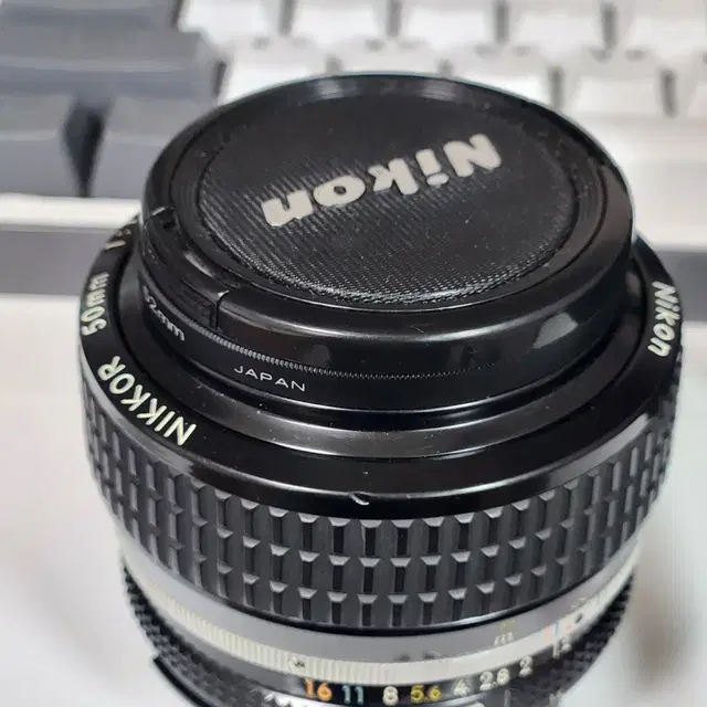 니콘 50mm f1.2 렌즈 (야시카맷 124G와 교환 가능)