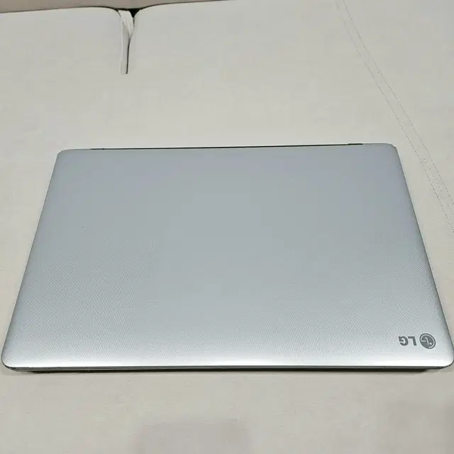 LG 15인치 I5 고성능 노트북 램8 SSD 256 배터리새제품