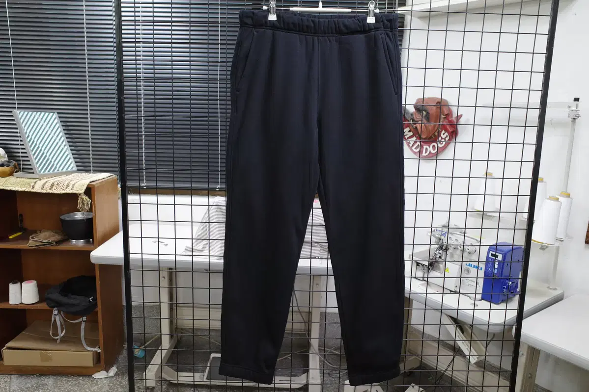 Uniqlo sweatpants,