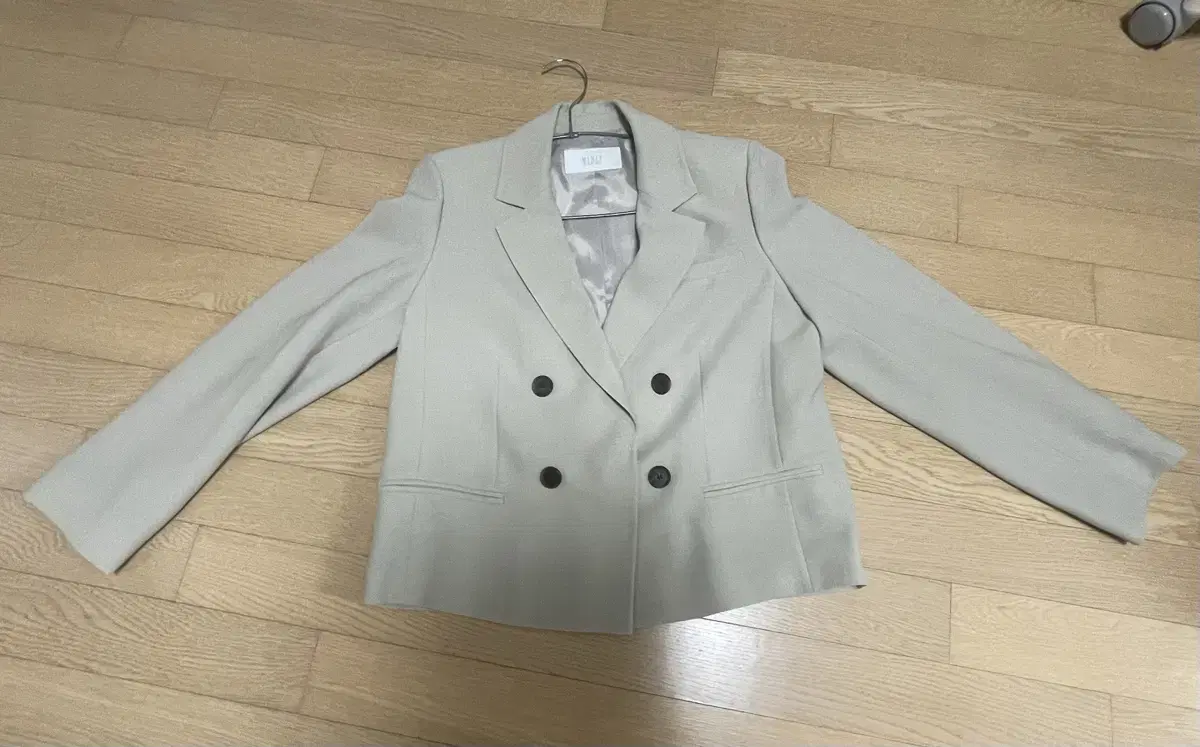 Visit Women's gaeul Beige Jacket Visit Visit in New York