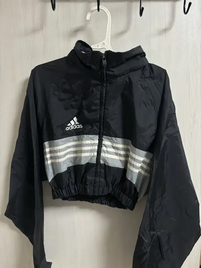 Adidas 아디다스 리폼 크롭 바람막이