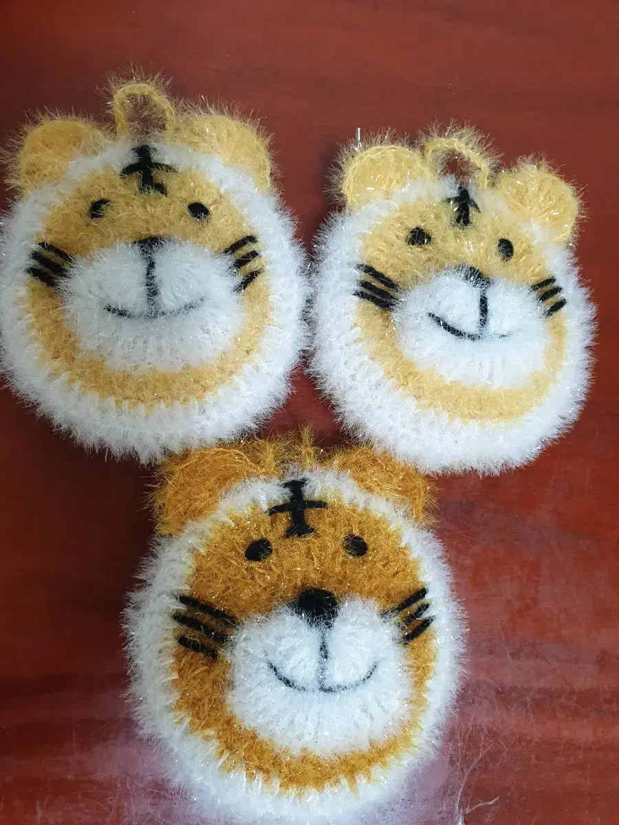 Tiger Bread Scrubber