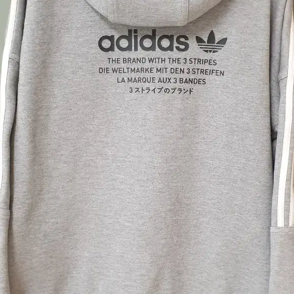 adidas 후드자켓(간절기용) XL 105호 실측(57X69cm)해외판