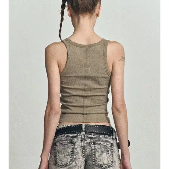 힐다 Washed Damaged Sleeveless Top [Khaki]