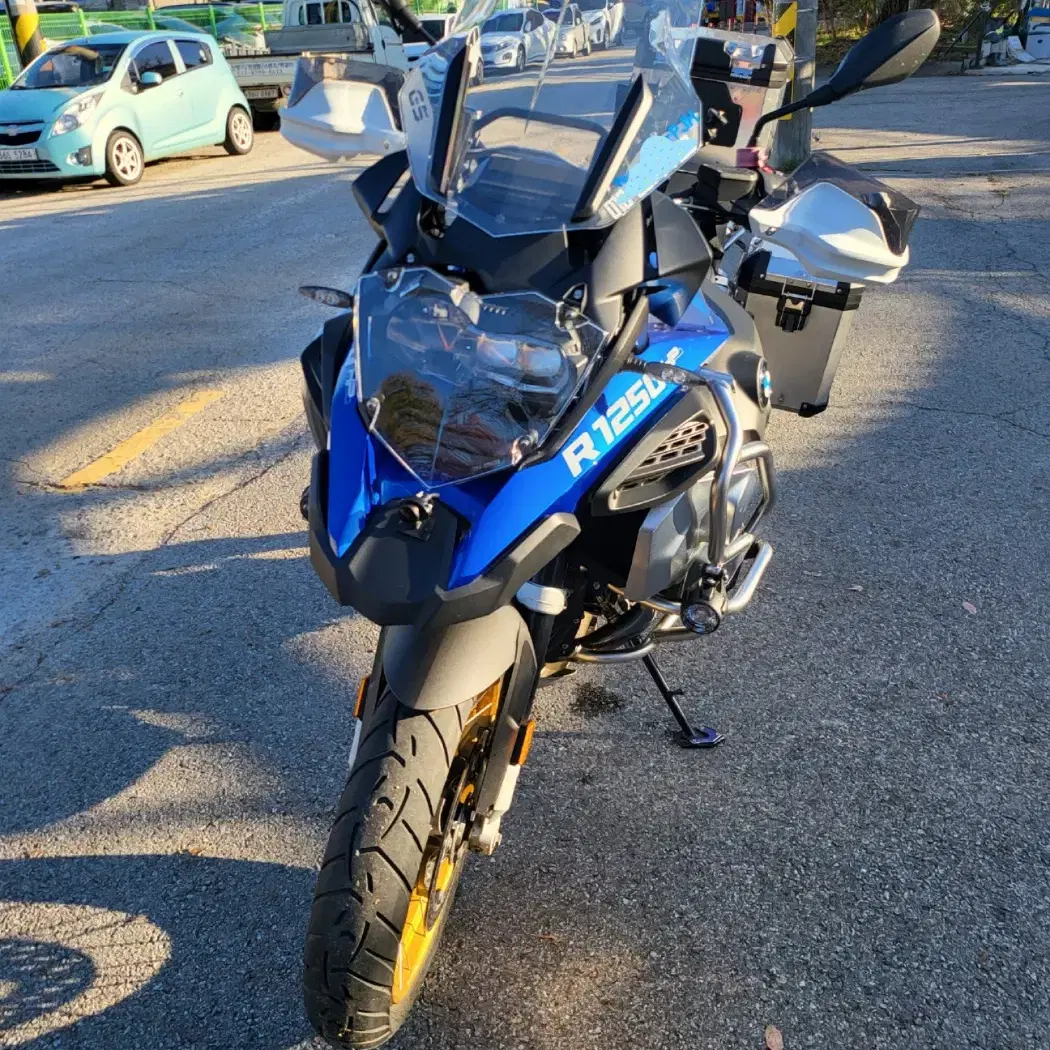 20년식 BMW R1250GS ADV HP랠리버전 판매합니다.