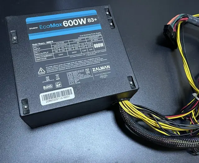 잘만 EcoMax 600W 83+ ATX ZM600-PE, ZM600-P