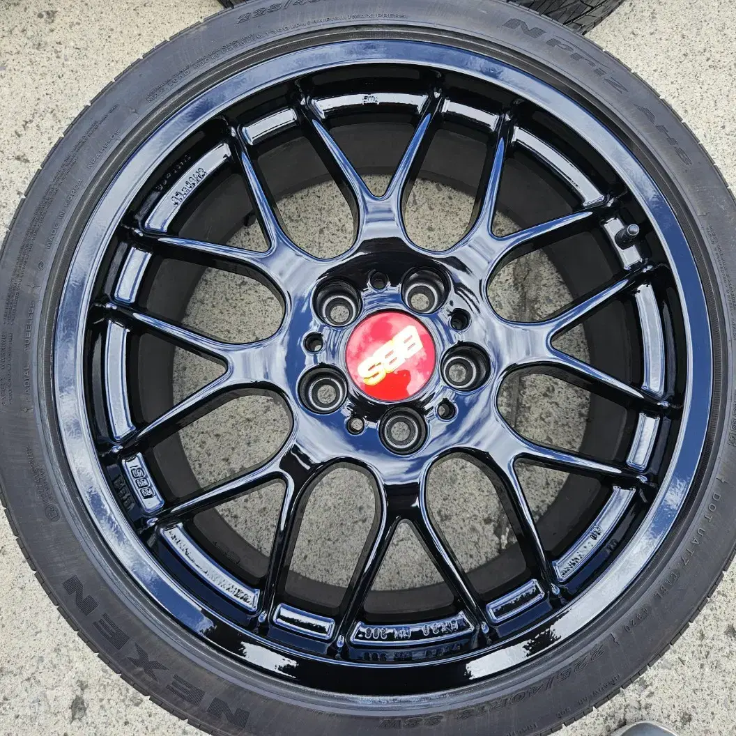 BMW BBS 18인치 블랙유광 휠타이어 판매