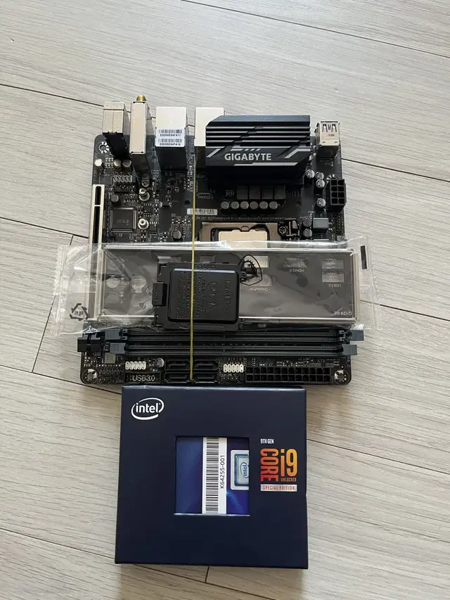 기가바이트 메인보드+CPU i9-9900KS