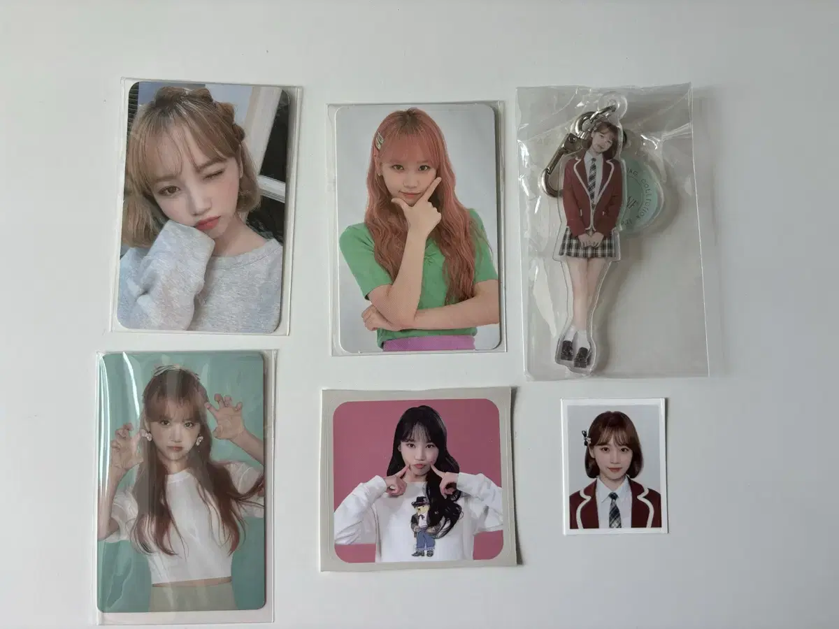 iz*one le sserafim kim chaewon Goods WTS