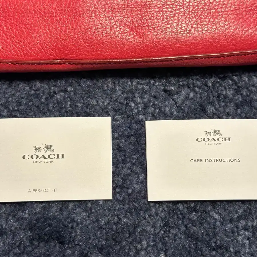 COACH 코치 클러치 미니백 레드 컬러