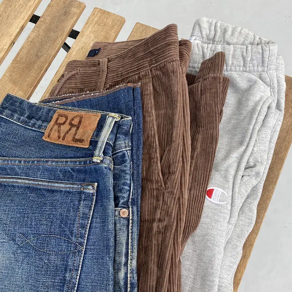 Rageblule corduroy pants