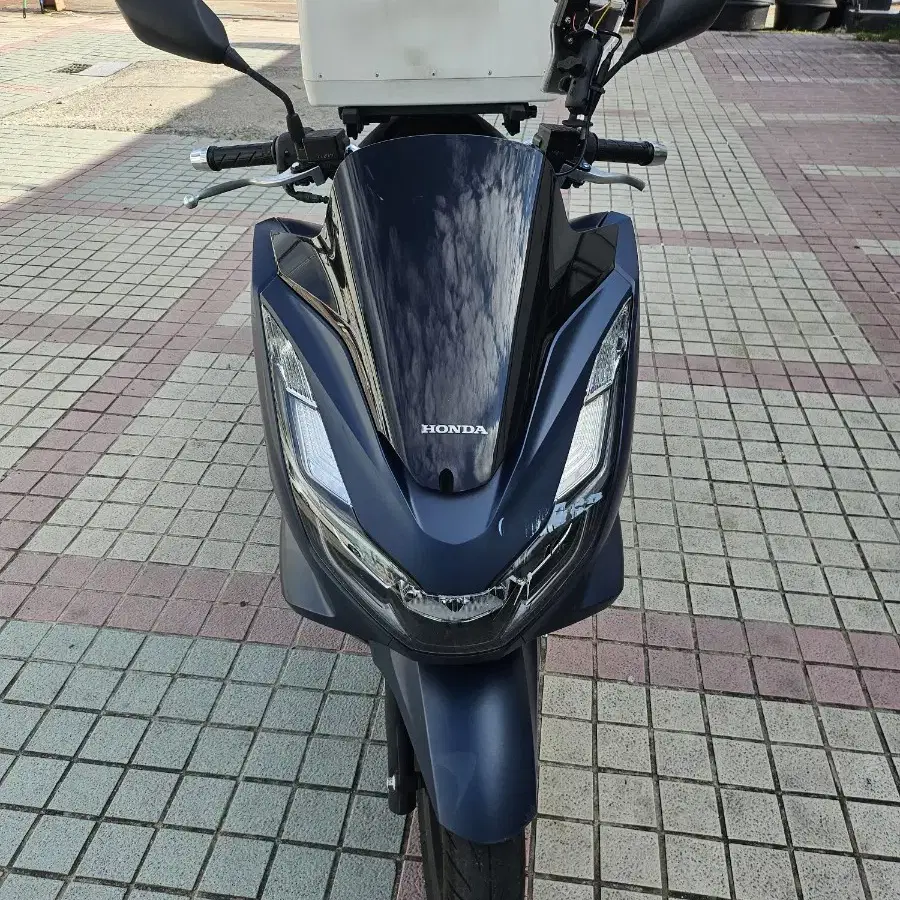 pcx125 23년식 14000km판매 및 대차