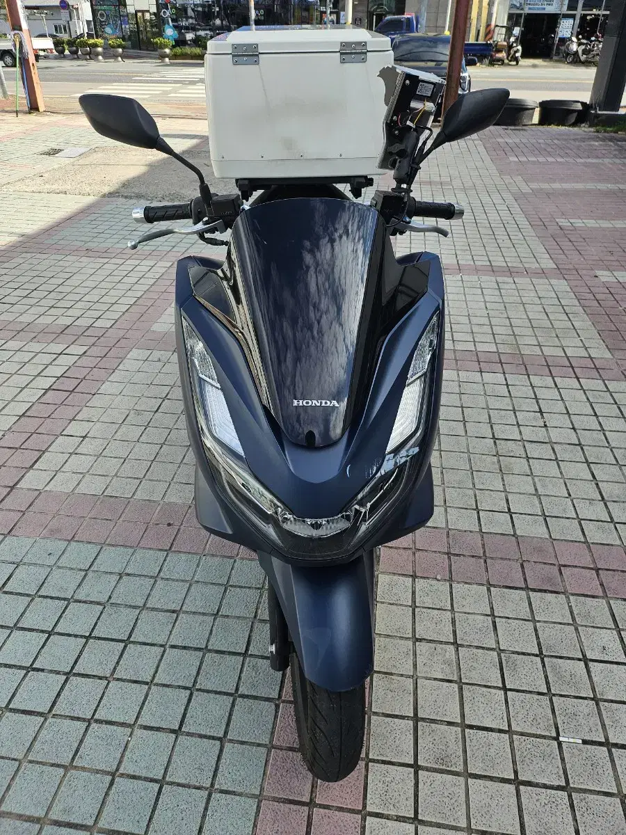 pcx125 23년식 14000km판매 및 대차