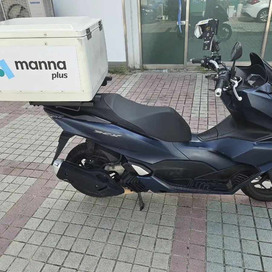 pcx125 23년식 14000km판매 및 대차