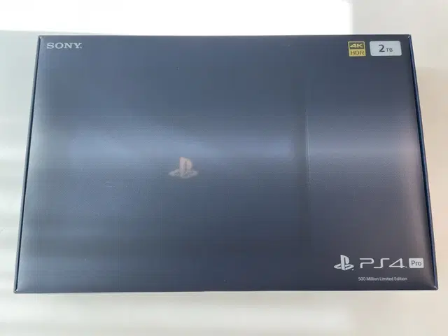 [미개봉]PS4 Pro 500 밀리언 리미티드 에디션