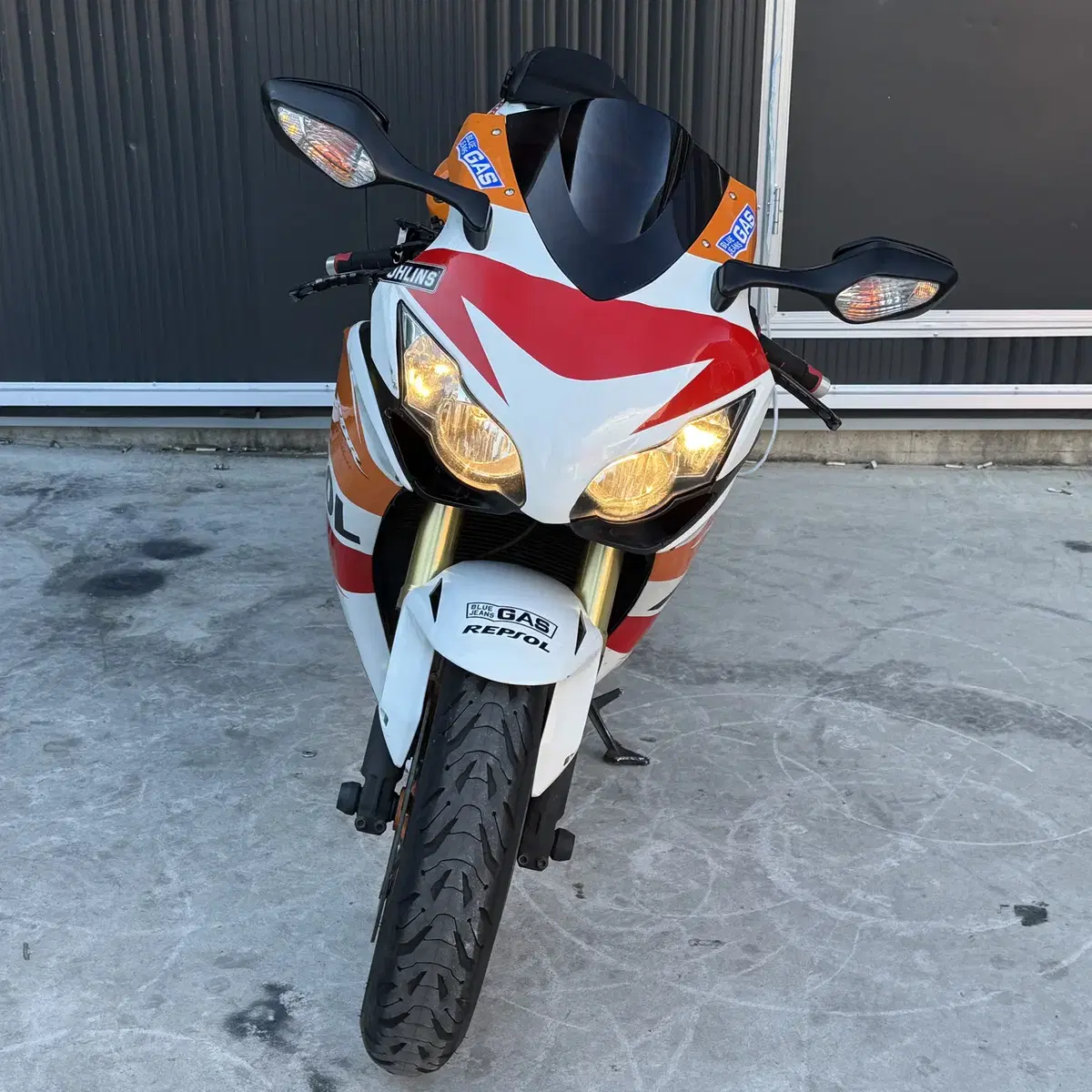 Cbr1000rr/09년 페리모델 최저가 판매합니다.