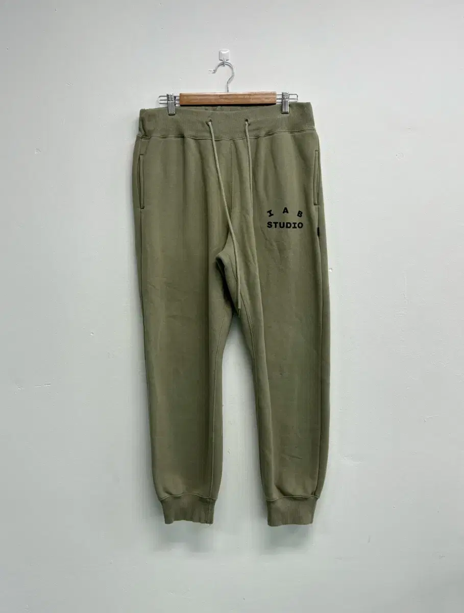 iApp Studio Olive Pants L