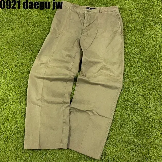 32/32 TOMMY HILFIGER PANTS