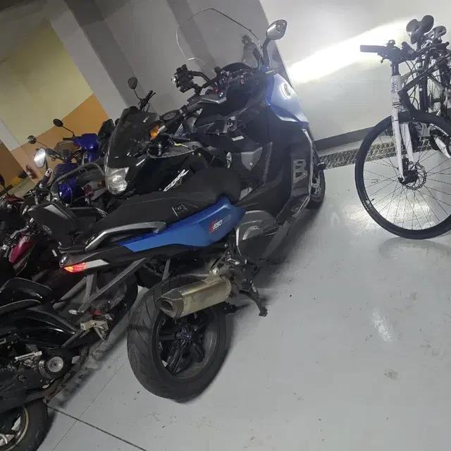 BMW c600s 14년식 2만키로