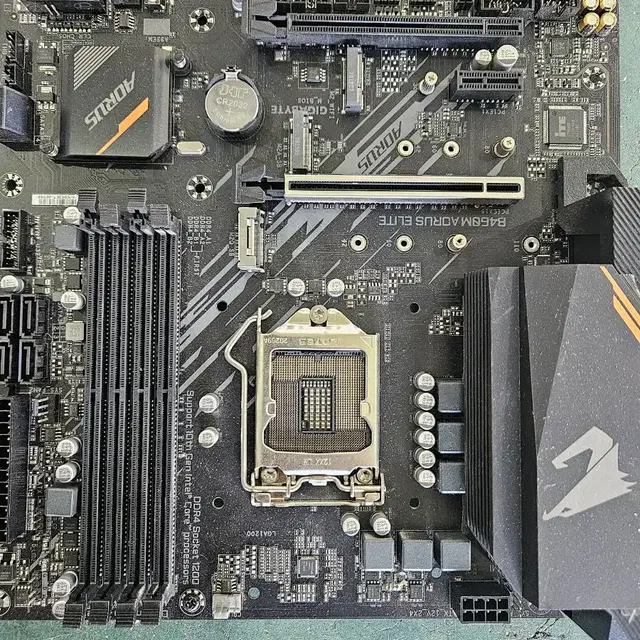 기가바이트 B460M AORUS ELITE