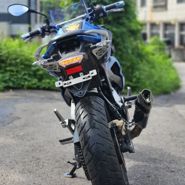 특가)bmw g310r 18년식 2만 아크라구변완료 최저가 판매합니다