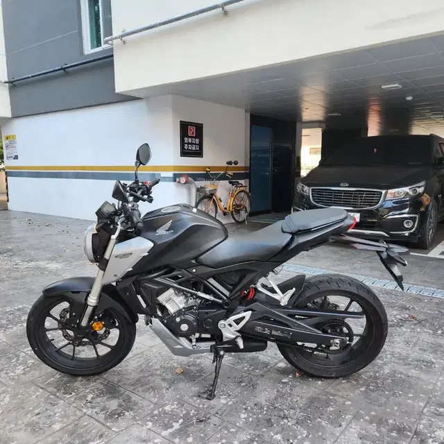 2018년 CB125R 16000KM주행 상태좋은바이크 판매합니다.