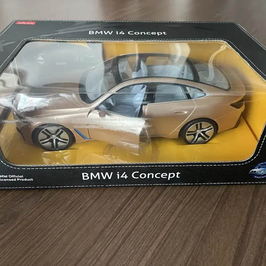 라스타 BMW i4 rc카 판매합니다