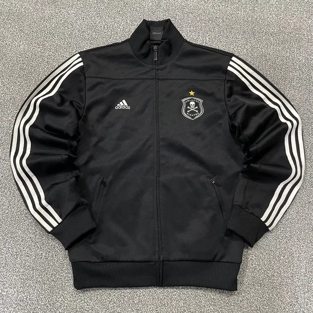 [100] Adidas Captain Orlando Skull Patch Tracktop Tracktop Jersey N3435