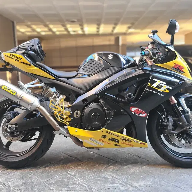 스즈키 GSX R1000 08년식 7만KM 판매합니다.