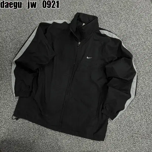 100-105 NIKE JACKET 나이키 자켓