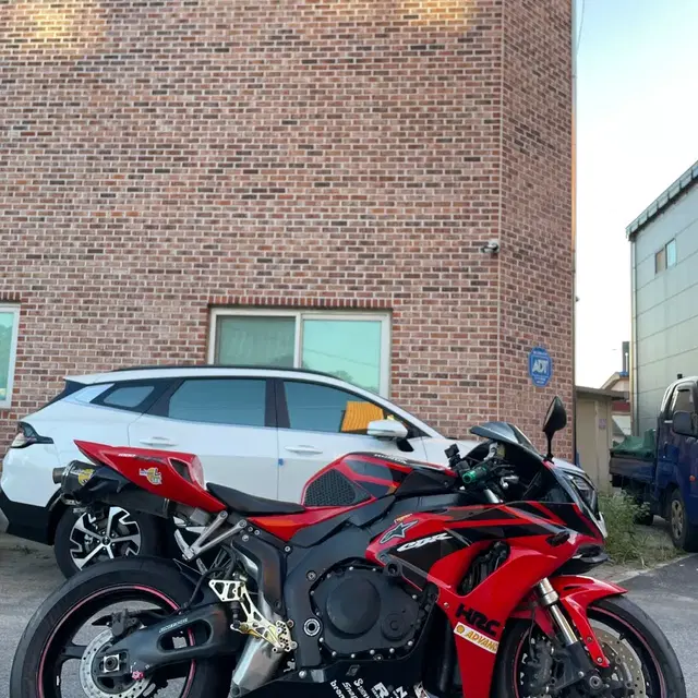 [점검완료]혼다 CBR1000RR 06년식 레오빈스풀배기구변 풀정비팝니다