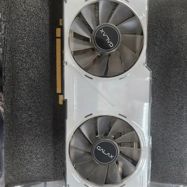 RTX2080 화이트 갤럭시